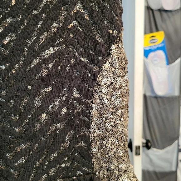 🩷 3/$15 Hunts No More Zebra Sequin Mini Dress, Medium, Like New - Picture 6 of 9